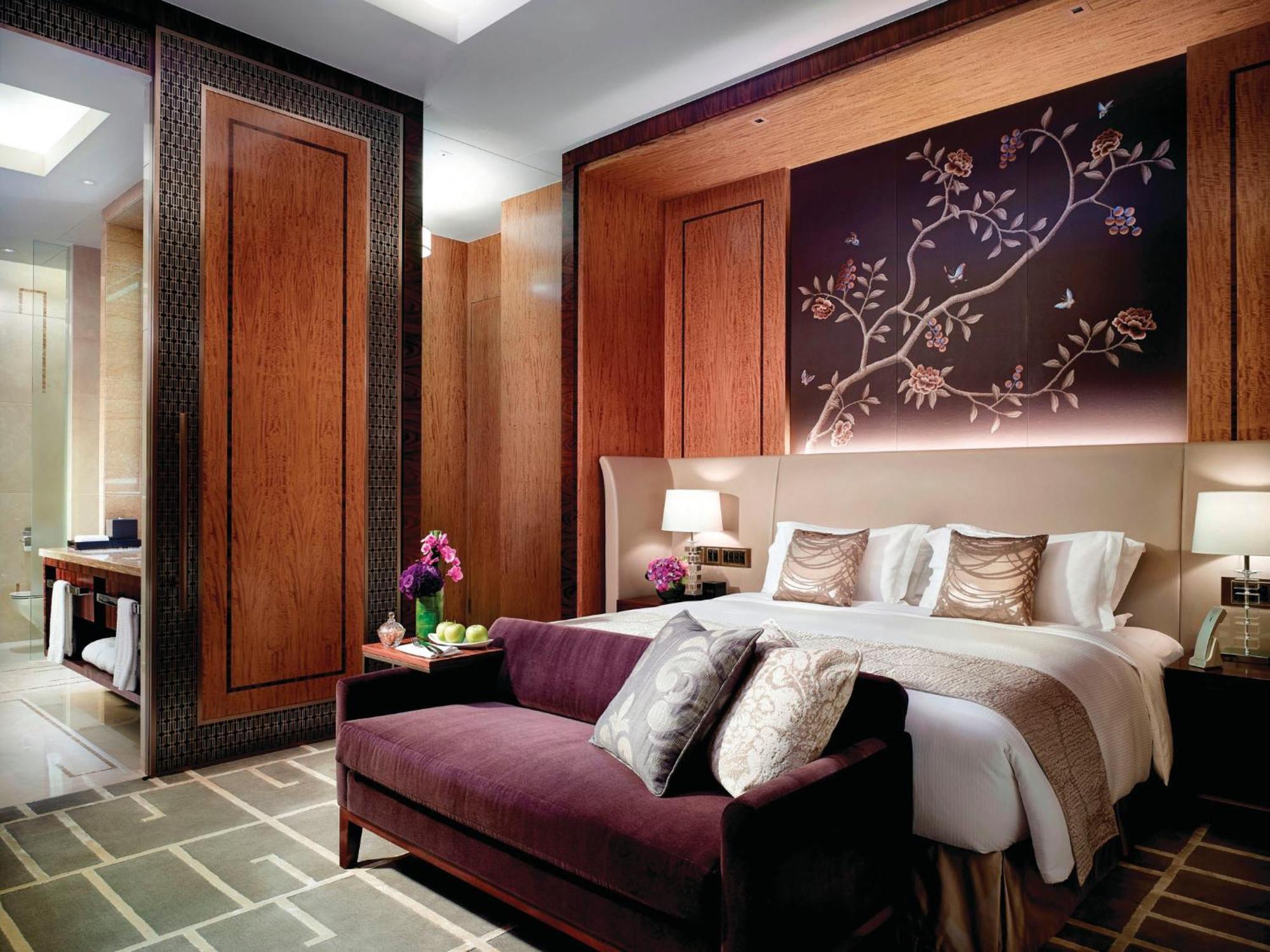 Sky Deluxe King Room