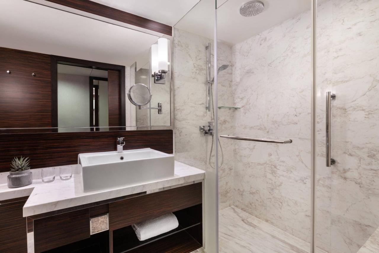 1 King Bed, Sea View, Executive Lounge Access, Room,1696621941:JPEG
