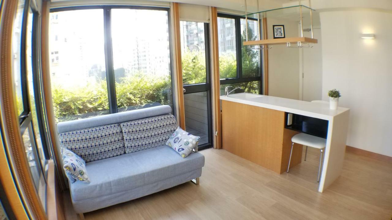 Apartamento com 1 Quarto e Terraço