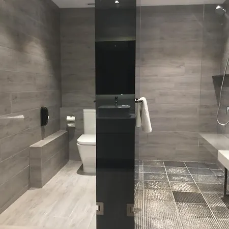 Nathan Hotel-2
